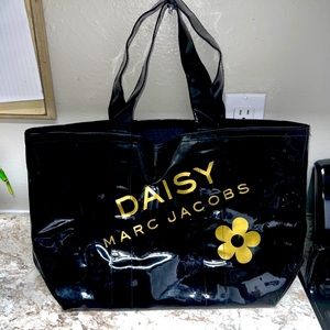 Daisy Marc Jacobs tote